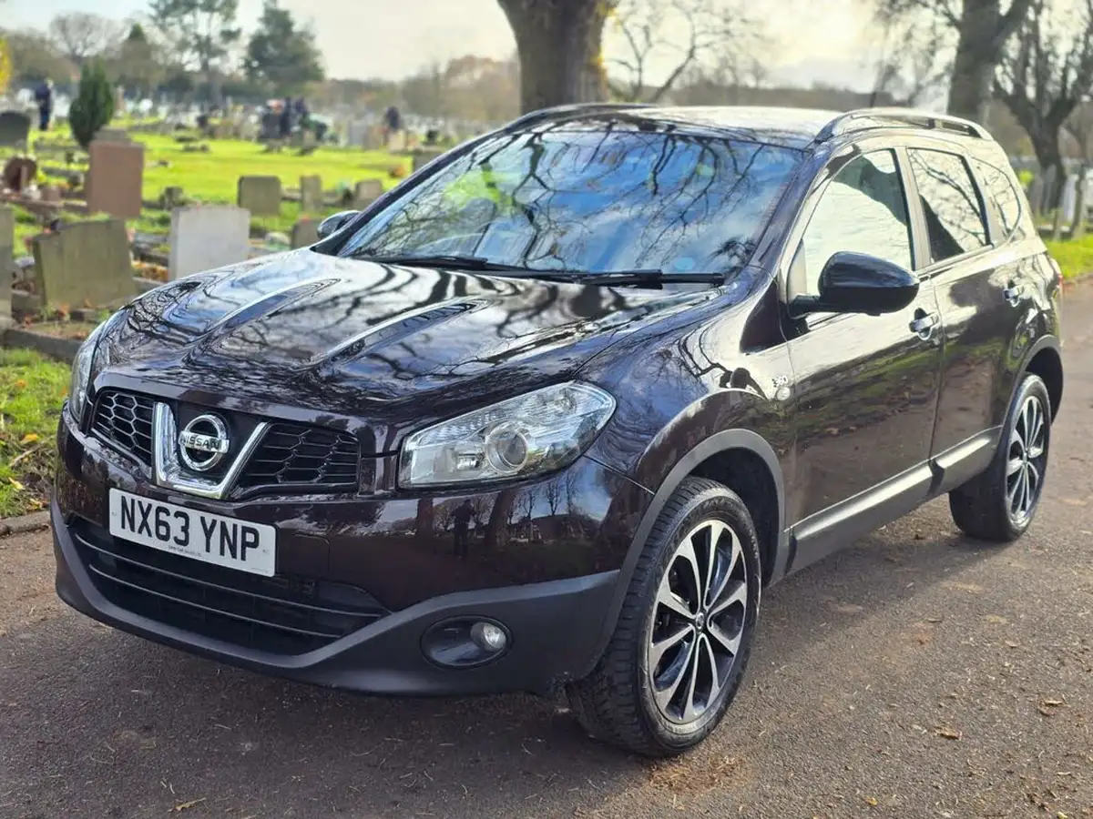 2013-nissan-qashqai2-20-360-4wd-cvt-big-9