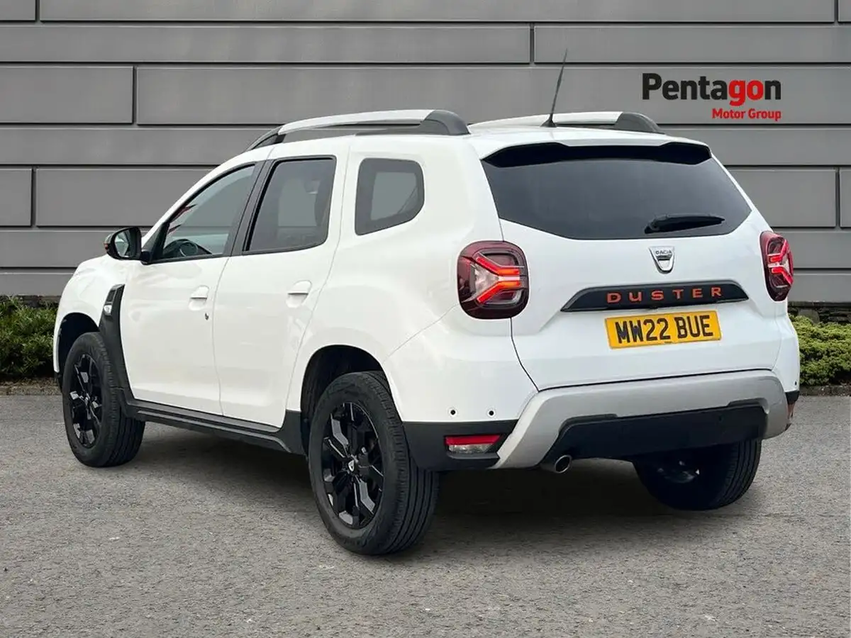 2022-dacia-duster-13-tce-extreme-se-150bhp-edc-big-1
