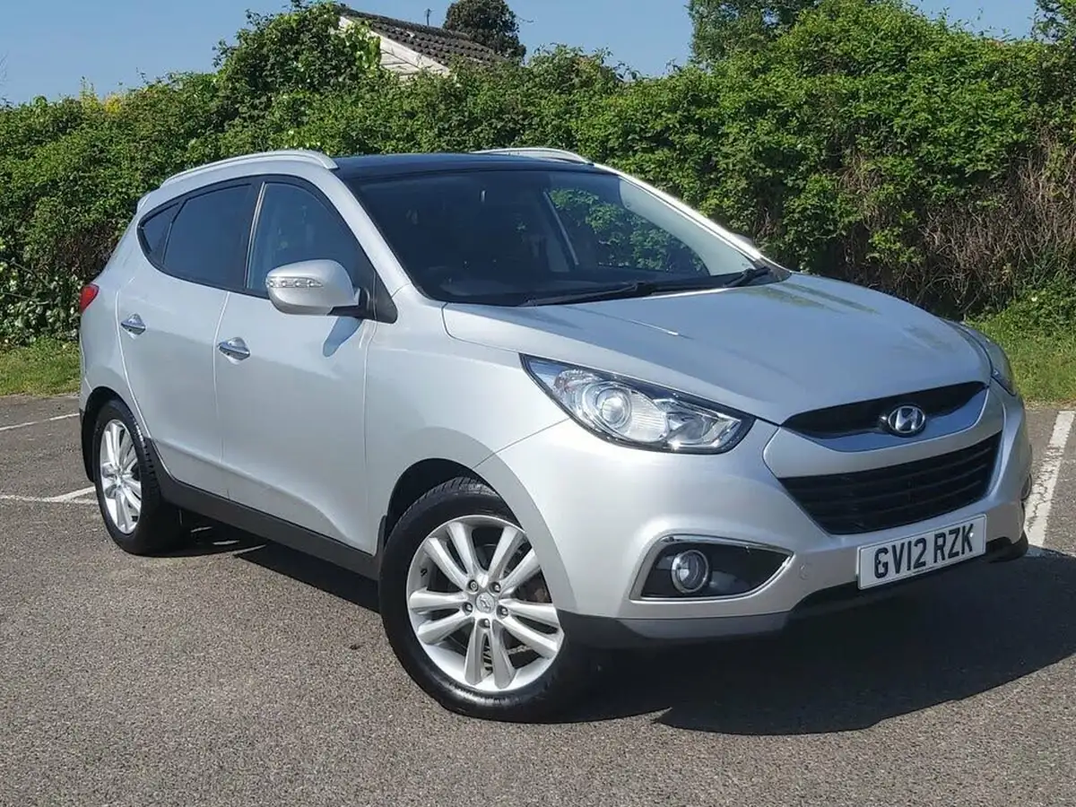 2012-hyundai-ix35-20td-premium-4wd-big-0