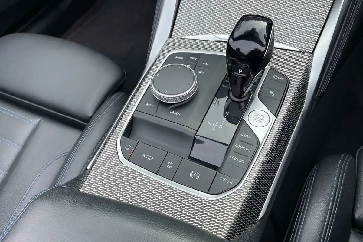 2022-bmw-4-series-20td-420d-m-sport-convertible-2d-big-40