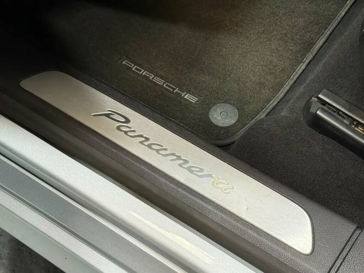 2014-porsche-panamera-30td-big-53