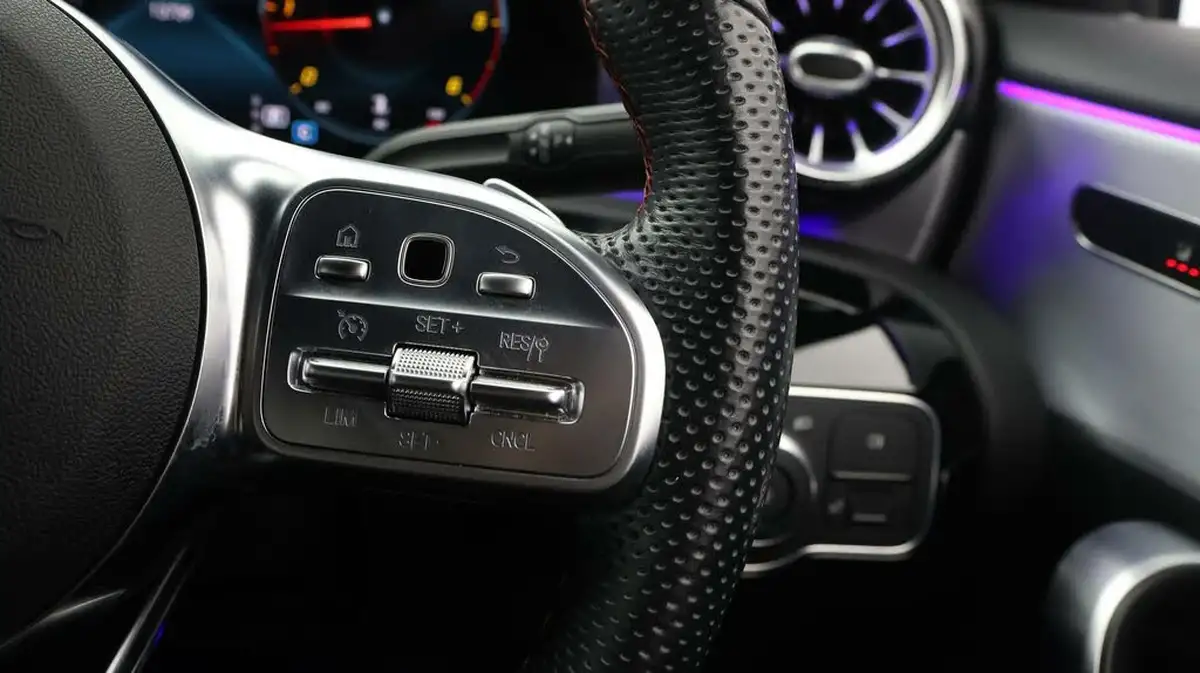 2021-mercedes-benz-a-class-20d-a220d-amg-line-premium-hatchback-5d-big-21