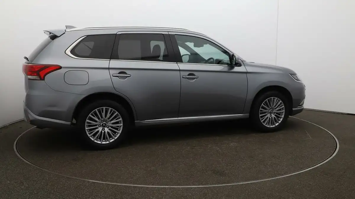 2020-mitsubishi-outlander-24-exceed-phev-big-41