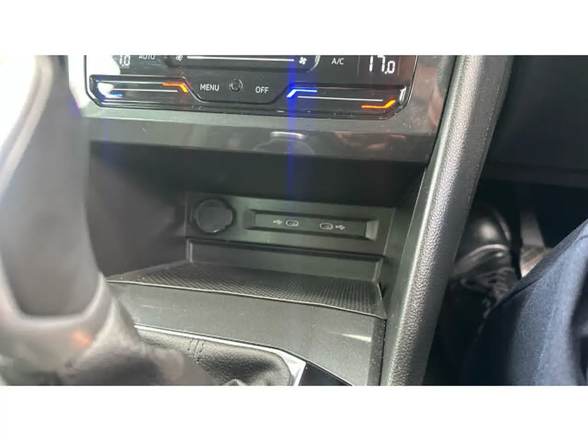 2022-volkswagen-tiguan-15-tsi-life-150ps-big-39