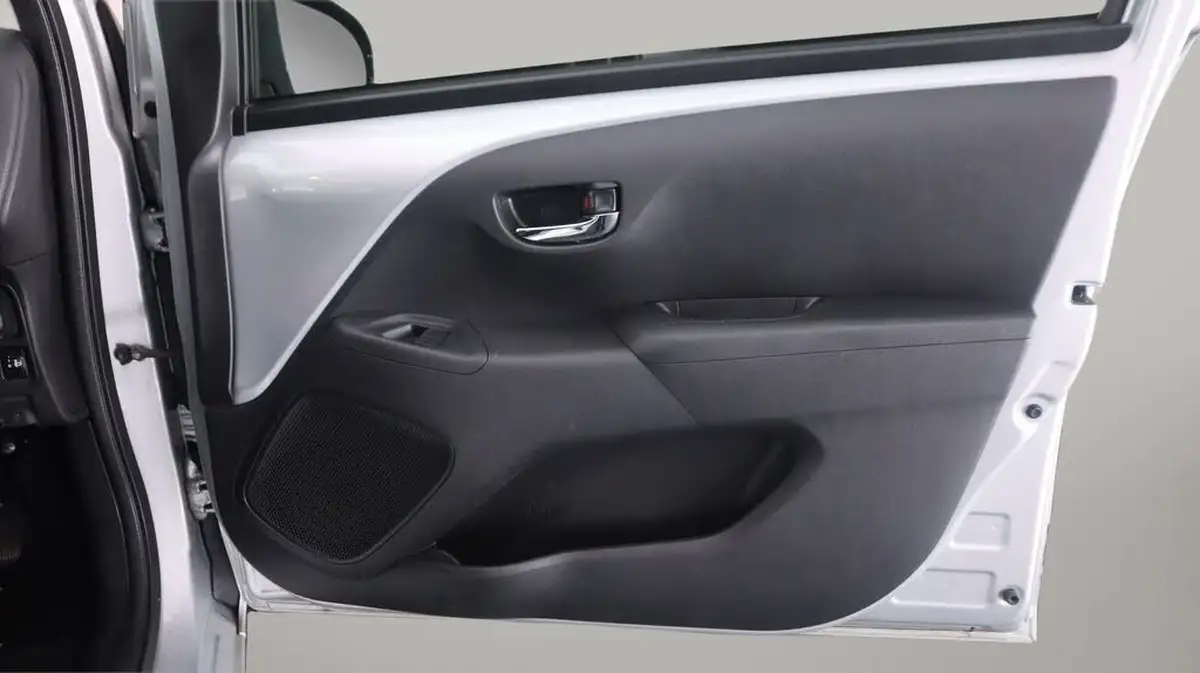 2020-citroen-c1-10-vti-flair-ss-5d-big-14