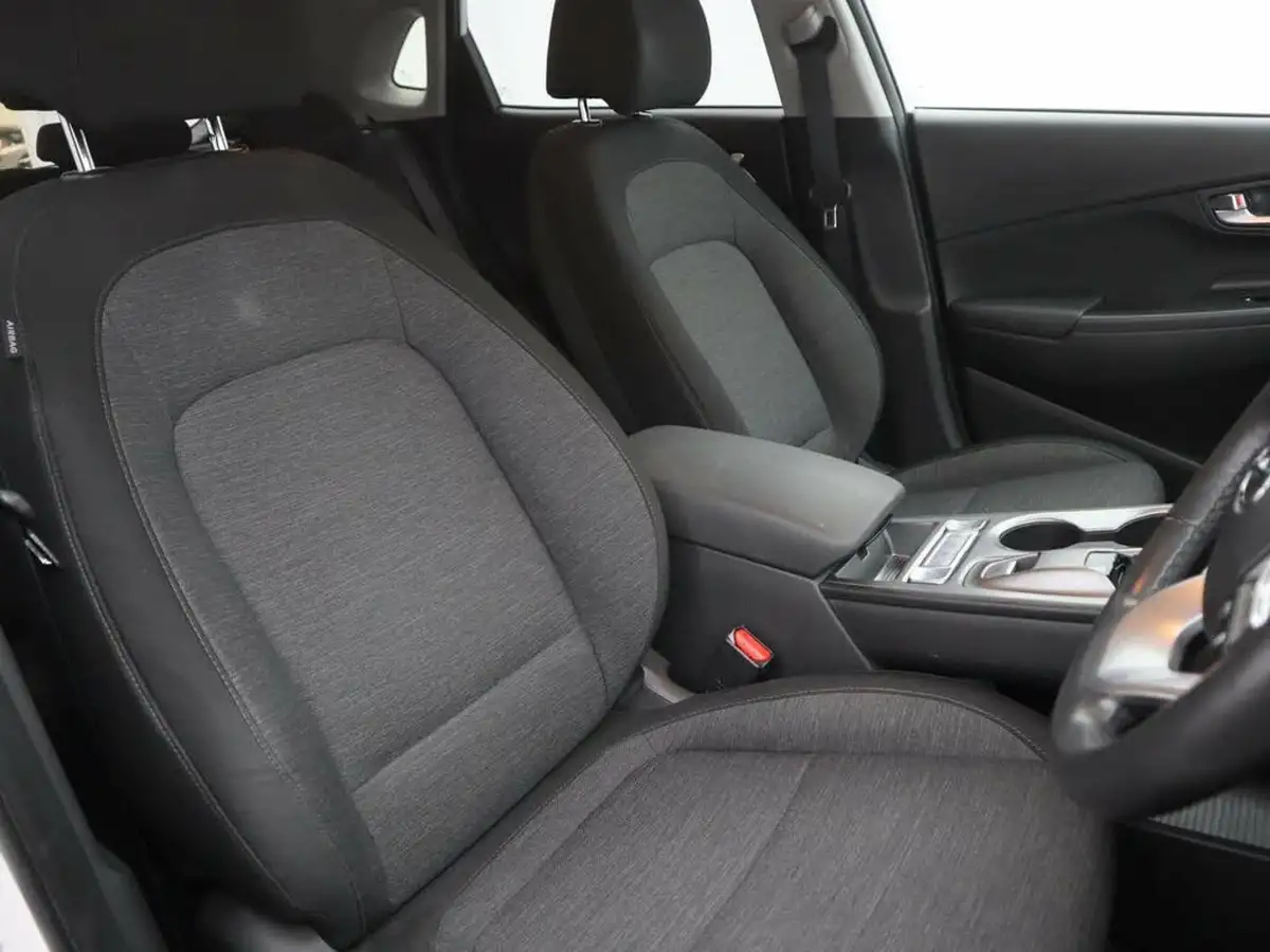 2021-hyundai-kona-e-premium-204ps-64kwh-7kw-obc-big-7