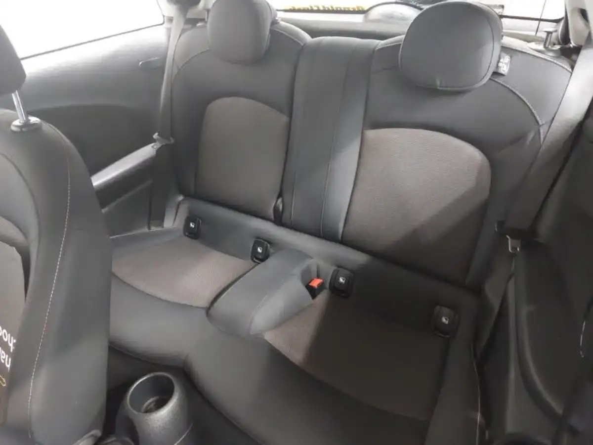 2022-mini-cooper-15-cooper-classic-hatchback-3d-big-5