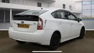 2014-toyota-prius-small-2