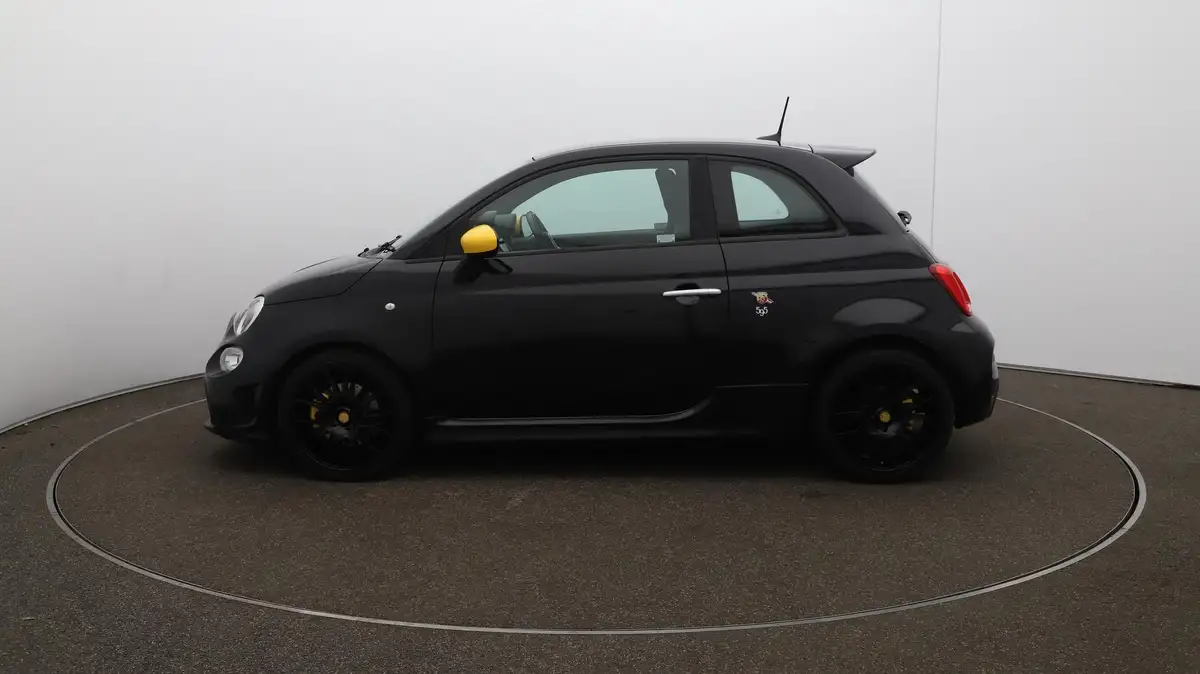 2017-abarth-595-14-tjet-trofeo-big-56