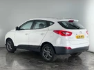 2014-hyundai-ix35-20td-se-nav-auto-small-2