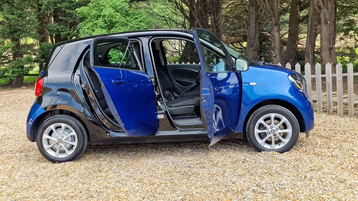 2018-smart-forfour-10-passion-71bhp-big-15