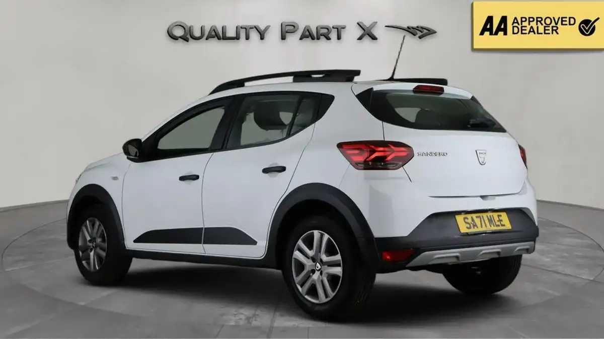 2021-dacia-sandero-stepway-10-tce-essential-90bhp-big-4