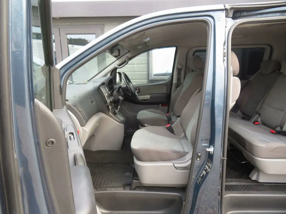 2012-hyundai-i800-25td-style-25crdi-170ps-auto-big-27