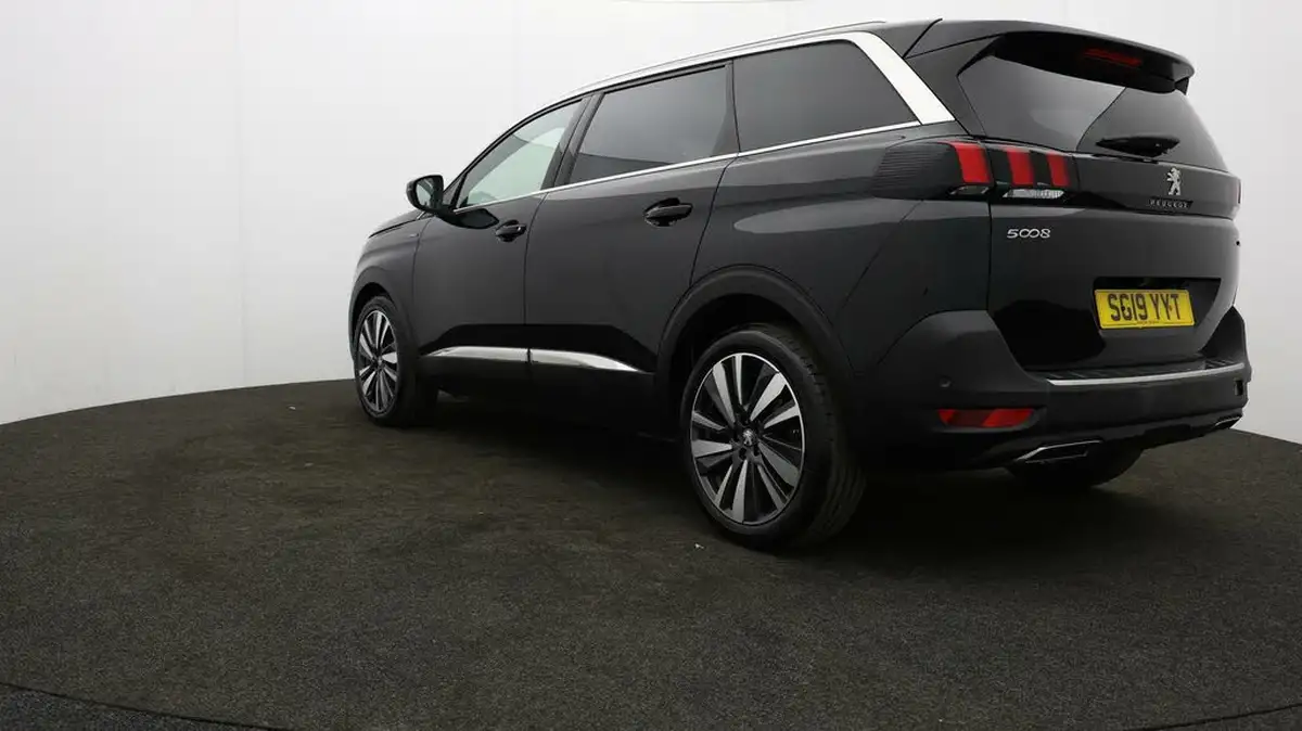 2019-peugeot-5008-suv-15-bluehdi-gt-line-premium-big-34