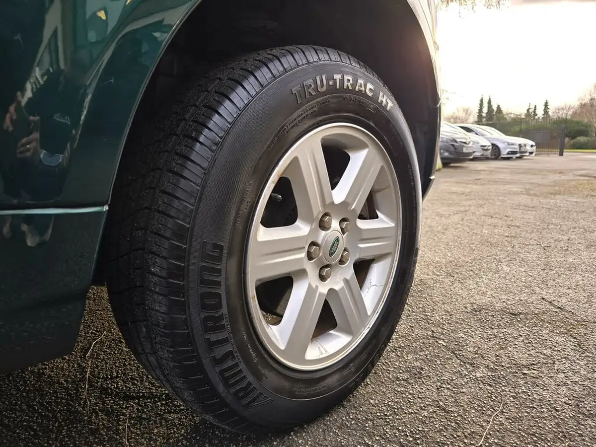 2011-land-rover-freelander-2-32-4x4-big-46