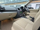 2011-land-rover-freelander-2-32-4x4-small-29
