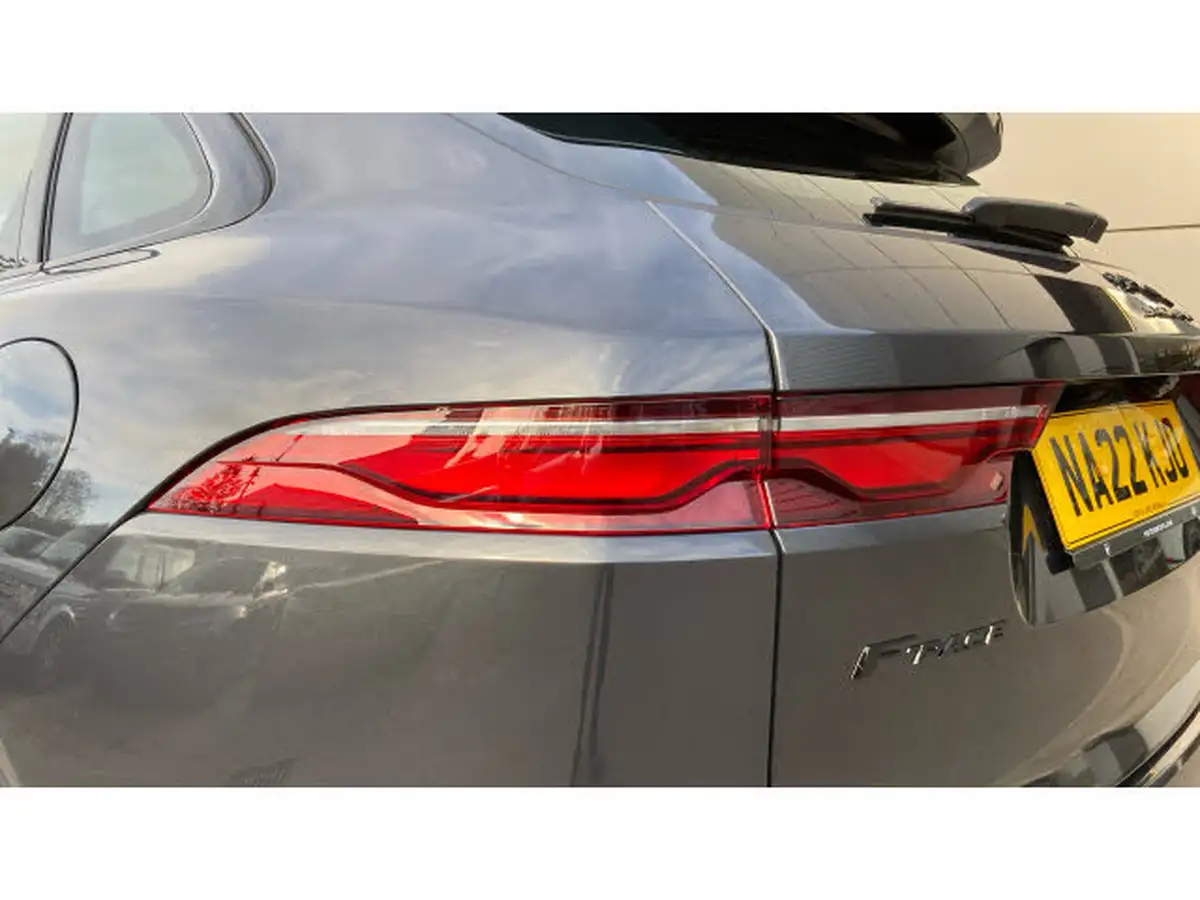 2021-jaguar-f-pace-20-p400e-r-dynamic-hse-big-18