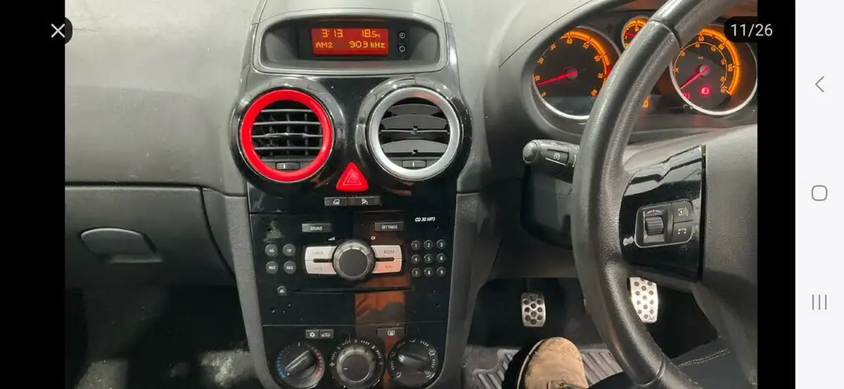 2014-vauxhall-corsa-12-3d-big-8