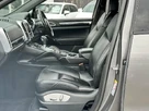 2012-porsche-cayenne-30td-small-18