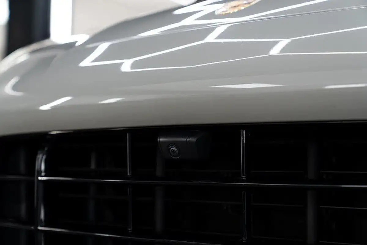 2022-porsche-cayenne-40-v8-turbo-station-wagon-big-31