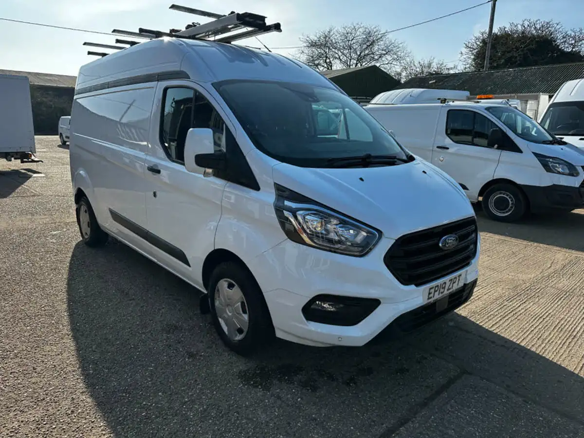 2019-ford-transit-custom-20tdci-300-l2h2-trend-105pseu6-big-1