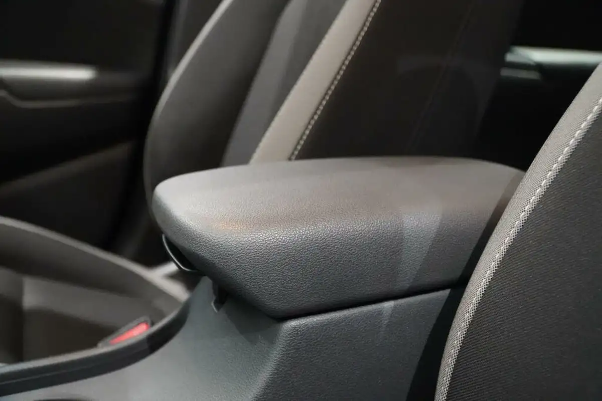 2020-hyundai-kona-16-gdi-se-big-40