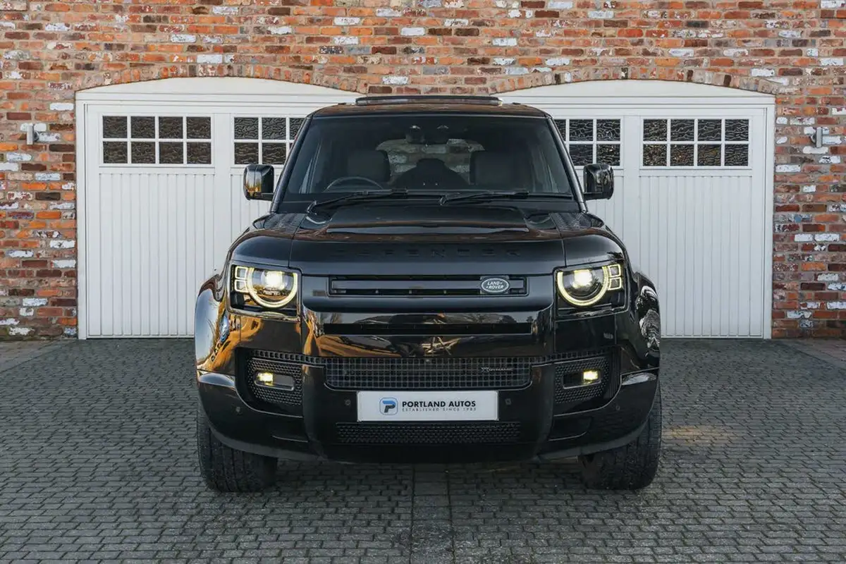 2023-land-rover-110-defender-30-d300-x-dynamic-hse-big-4