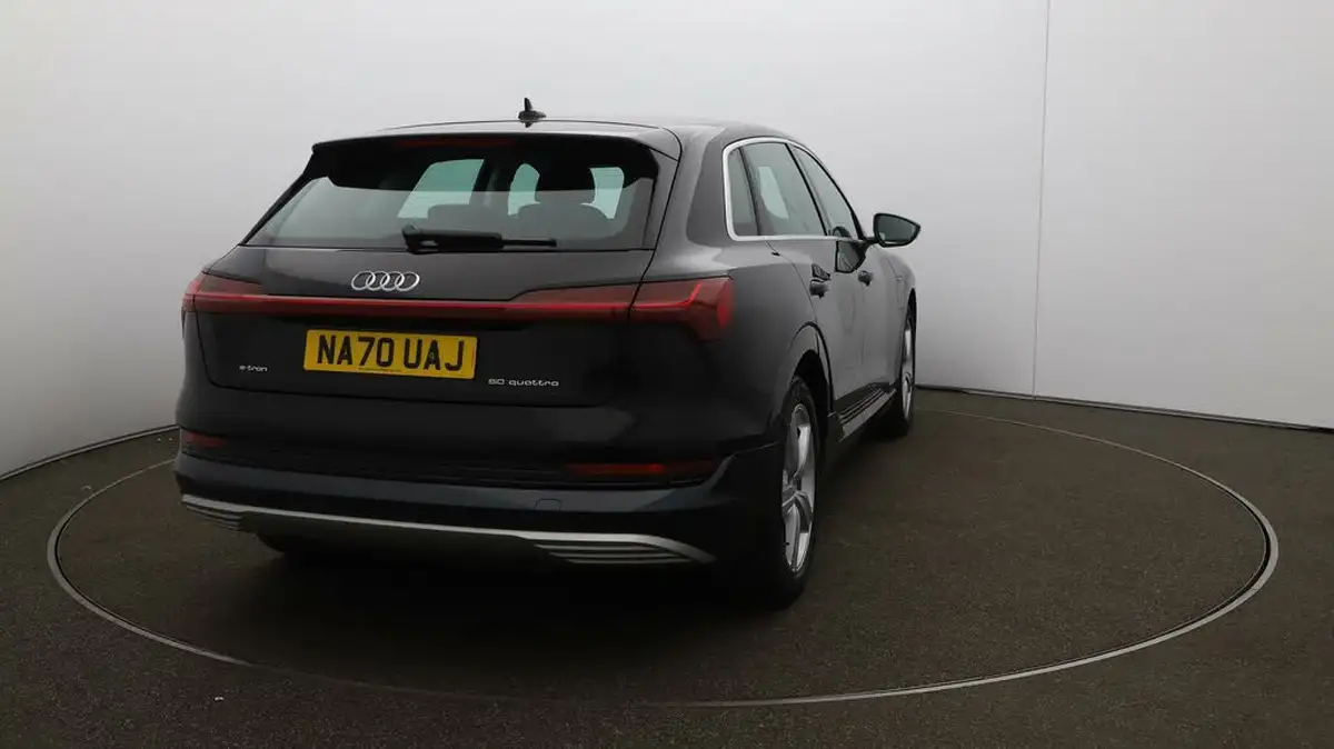 2020-audi-e-tron-50e-technik-big-54