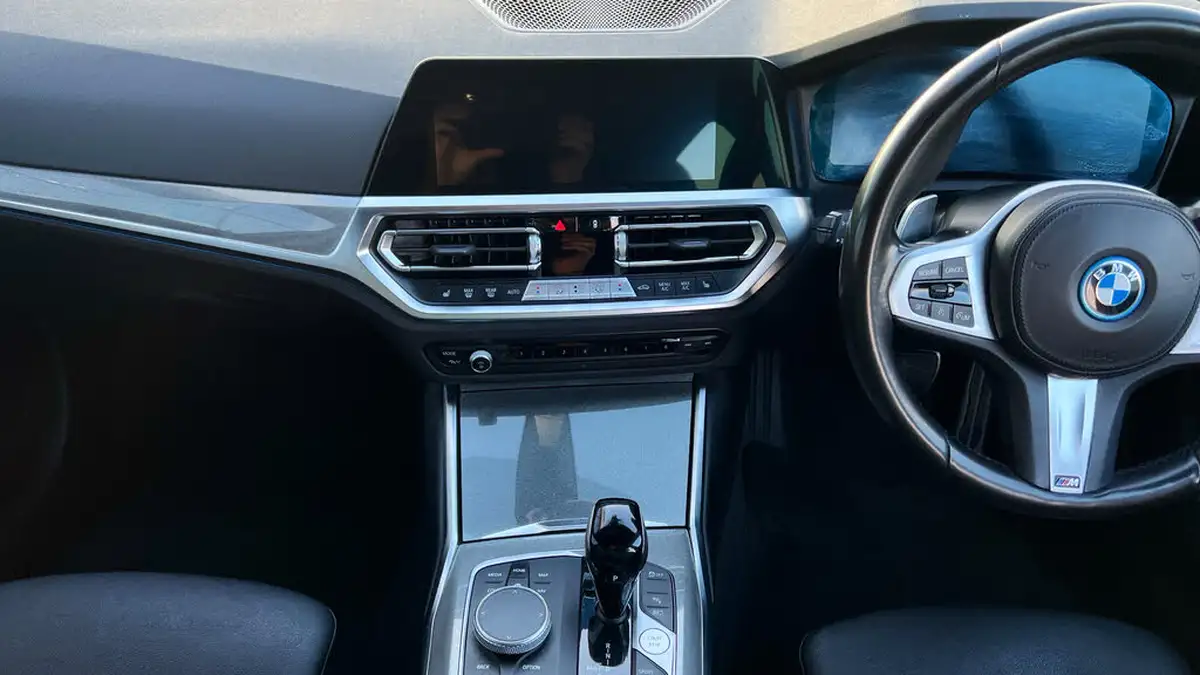 2021-bmw-3-series-20-330e-m-sport-pro-edition-saloon-4d-big-9