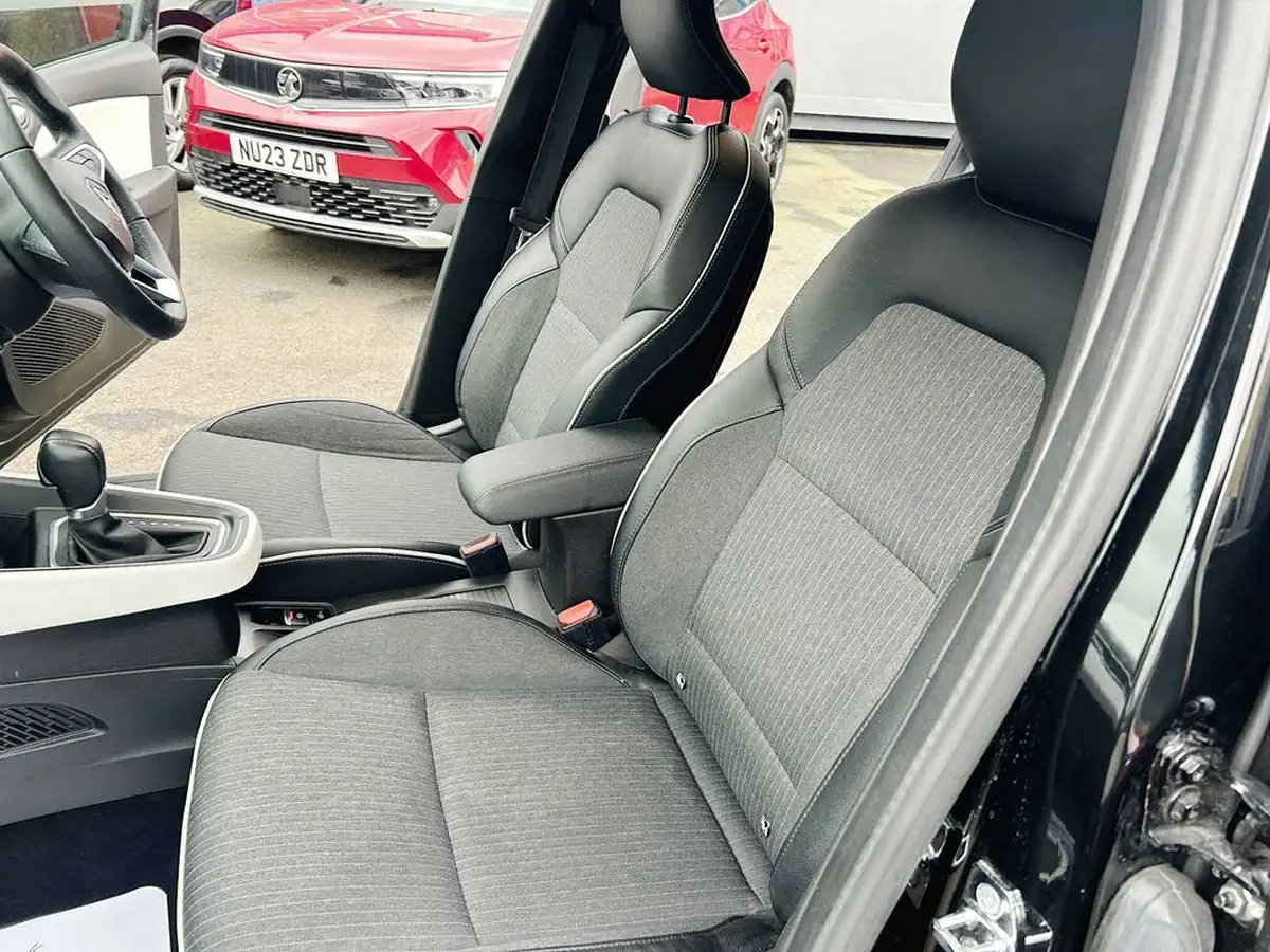 2022-renault-clio-16-techno-big-35