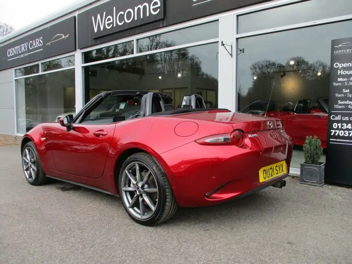 2021-mazda-mx-5-20-sport-tech-convertible-big-6