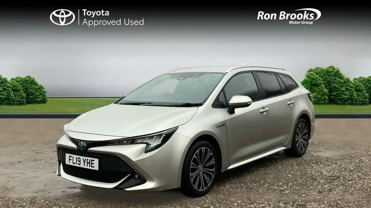 2019-toyota-corolla-18-vvt-i-design-trk-touring-sports-5d-big-2