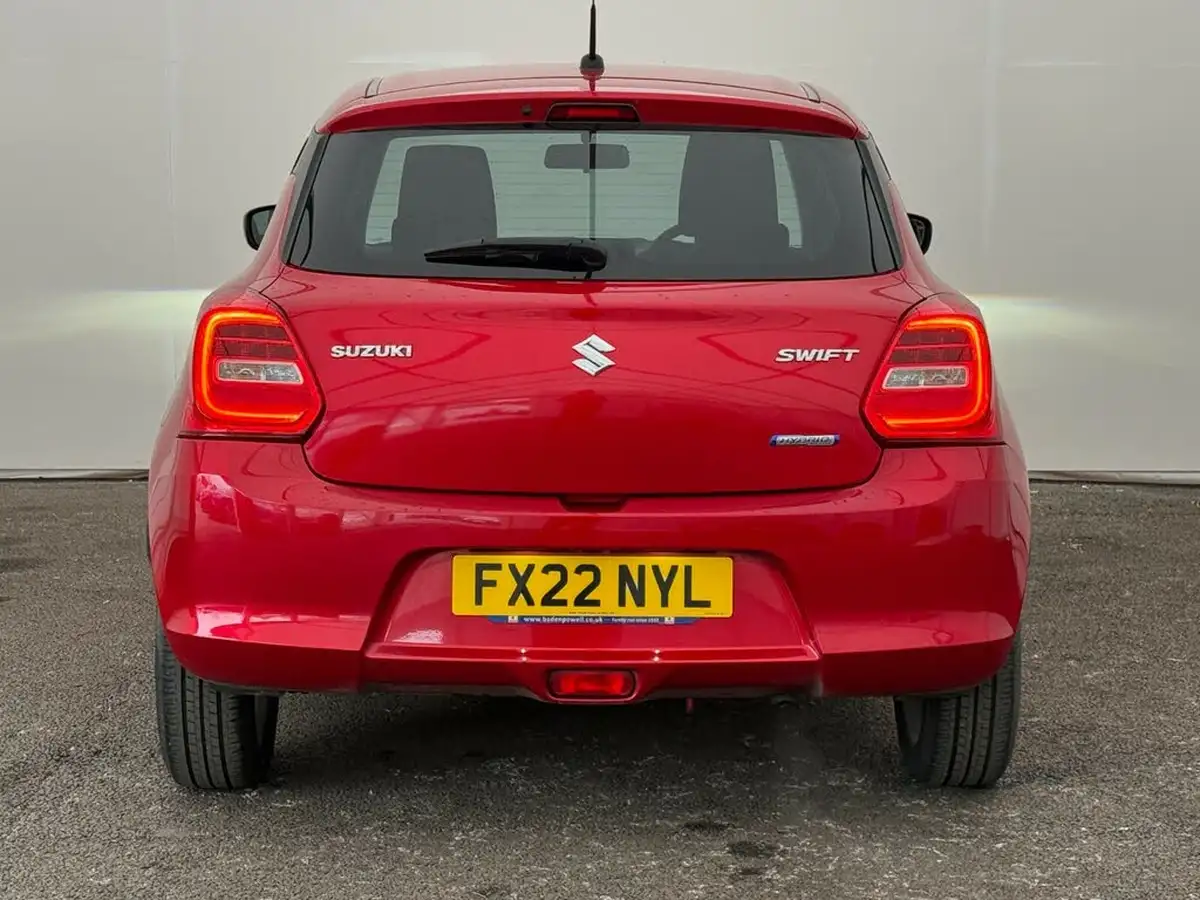 2022-suzuki-swift-12-dualjet-sz-l-big-5