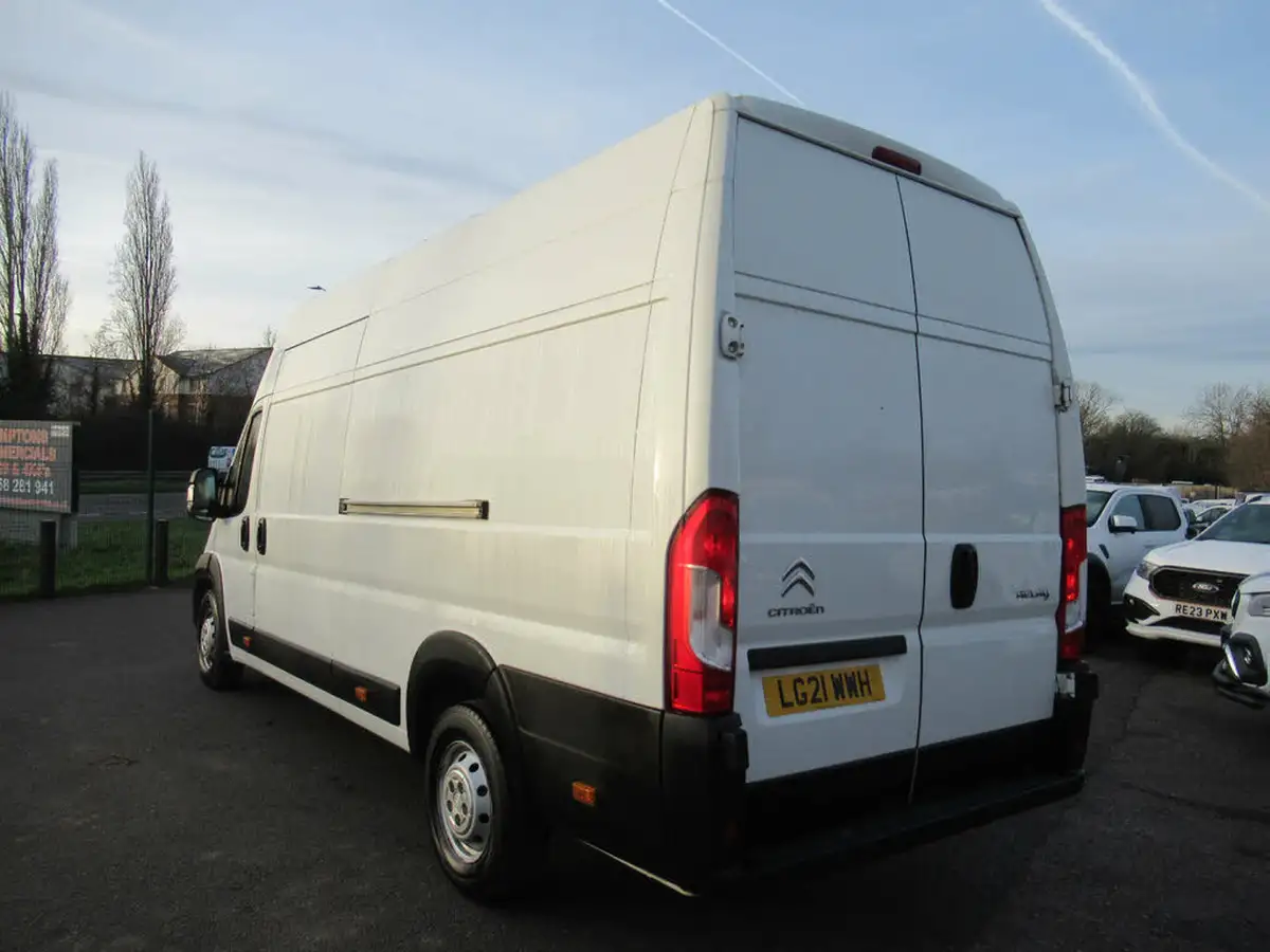 2021-citroen-relay-22bluehdi-35-l4h3-heavy-enterprise-140eu6dt-big-7