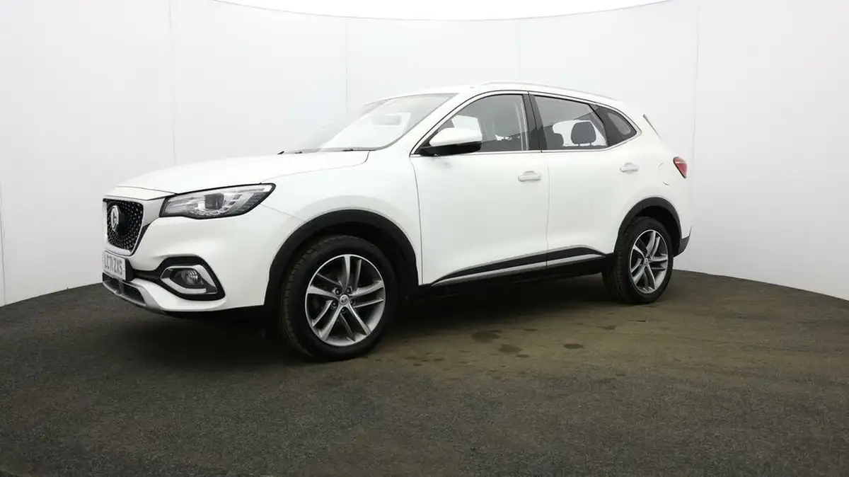 2021-mg-hs-15t-gdi-excite-162ps-big-28
