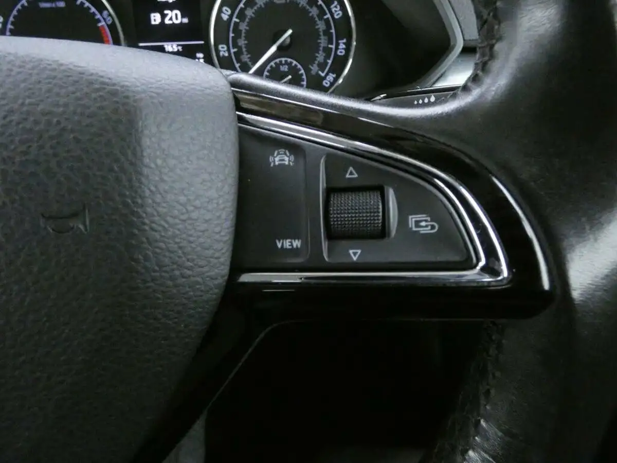 2019-skoda-superb-15-tsi-se-hatchback-big-14