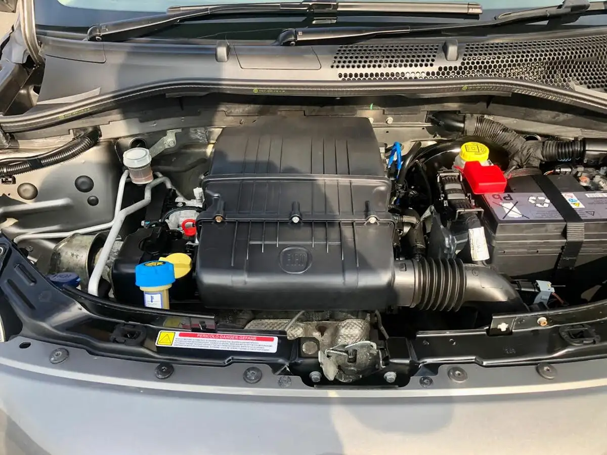 2017-fiat-500-12-lounge-big-25