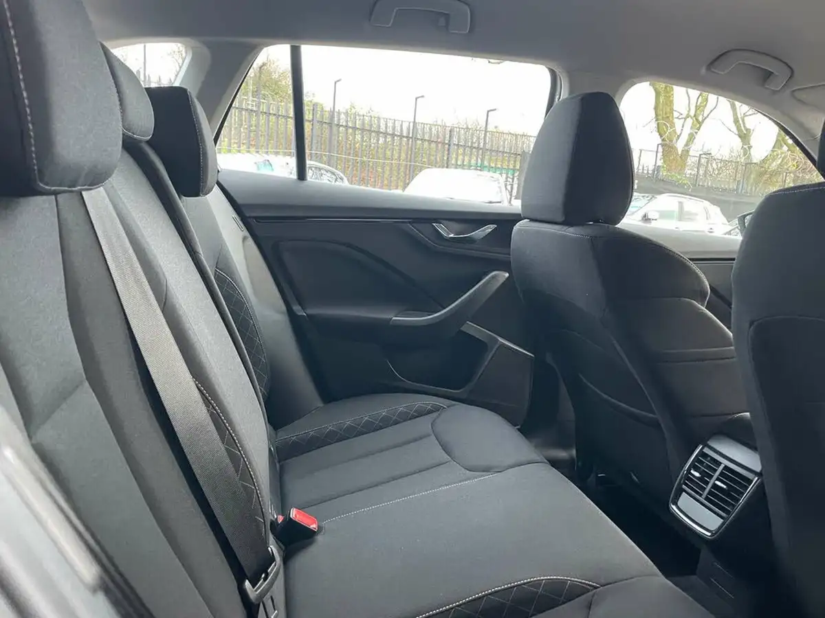 2019-skoda-scala-10-tsi-se-115ps-big-18