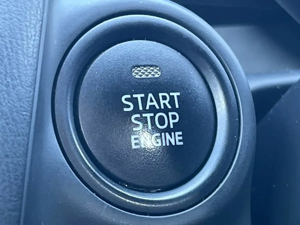 2023-mazda-mazda2-15-skyactiv-g-se-l-big-28