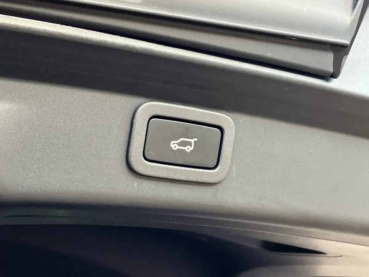 2020-jaguar-i-pace-ev400-hse-big-25
