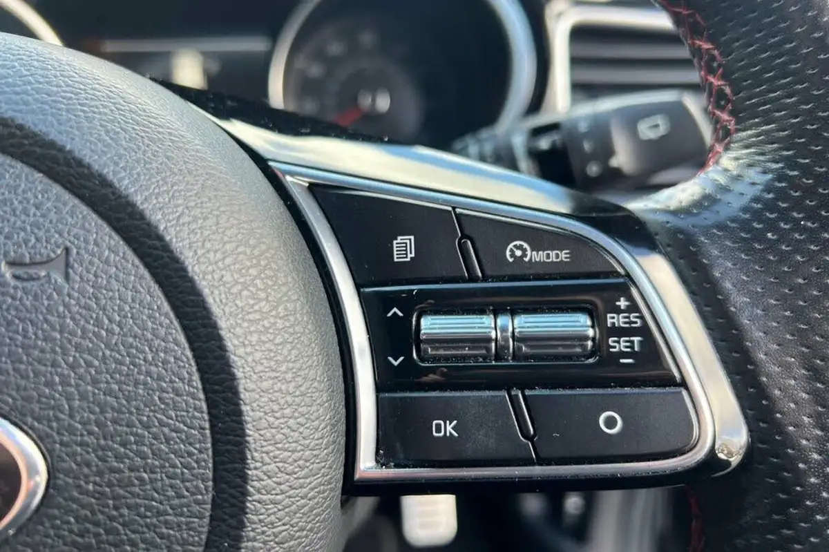 2019-kia-ceed-16-t-gdi-gt-big-23