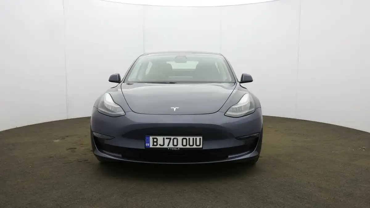 2020-tesla-model-3-e-long-range-big-1