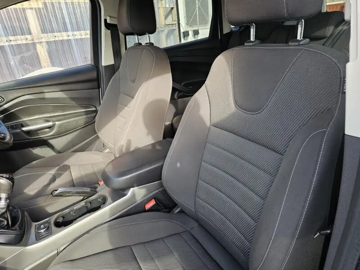 2016-ford-kuga-15t-zetec-150ps-big-19