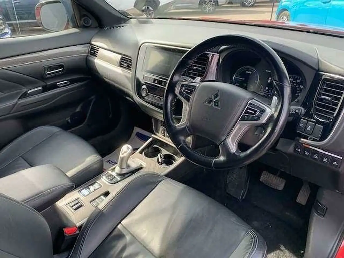 2019-mitsubishi-outlander-24-4hs-phev-big-11
