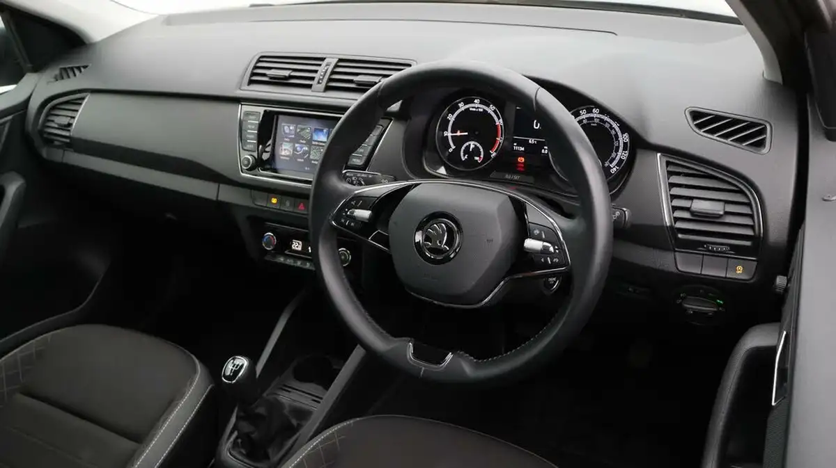 2022-skoda-fabia-10-tsi-se-l-95ps-estate-big-9