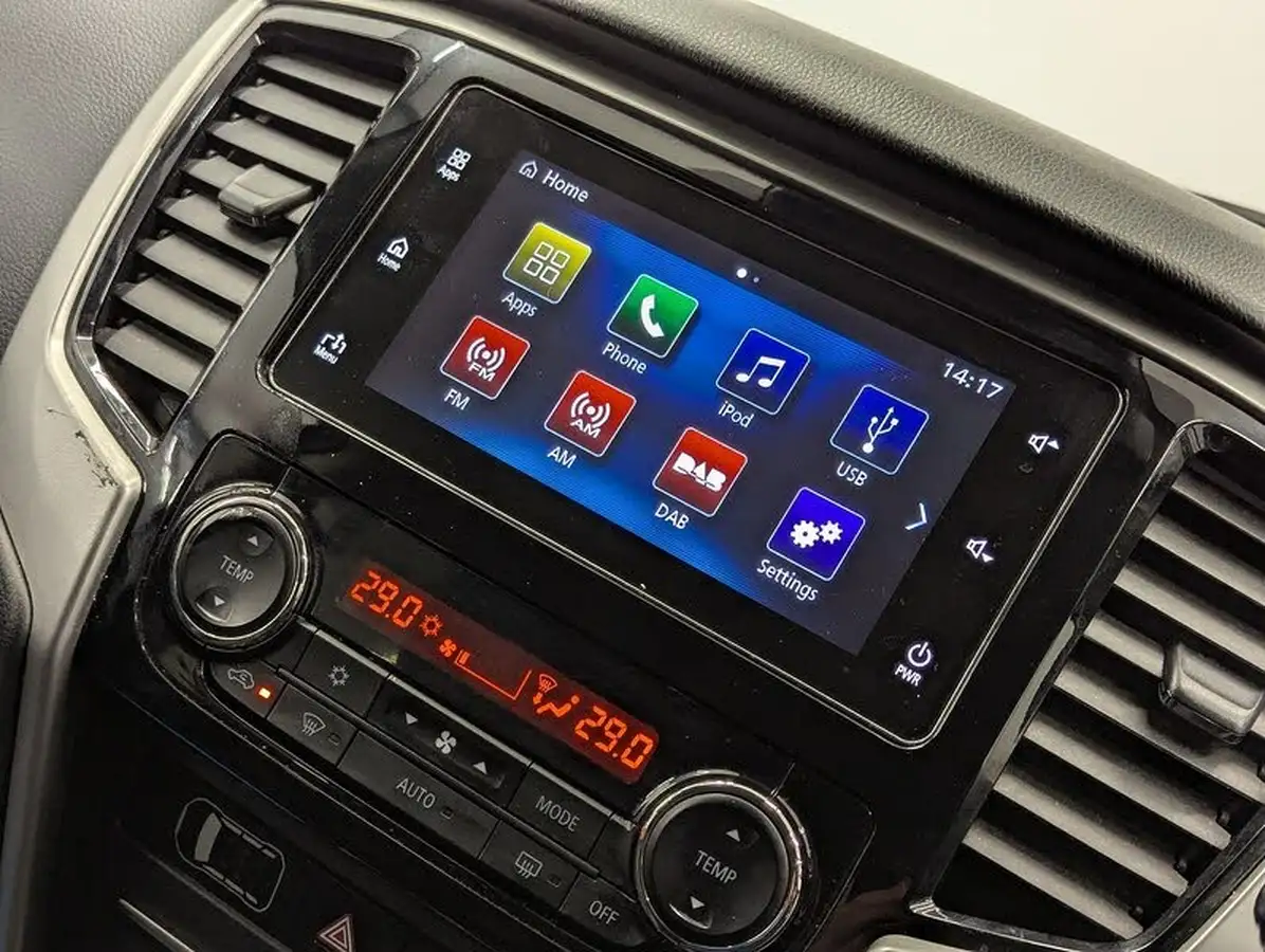 2020-mitsubishi-l200-22di-d-barbarian-x-big-36
