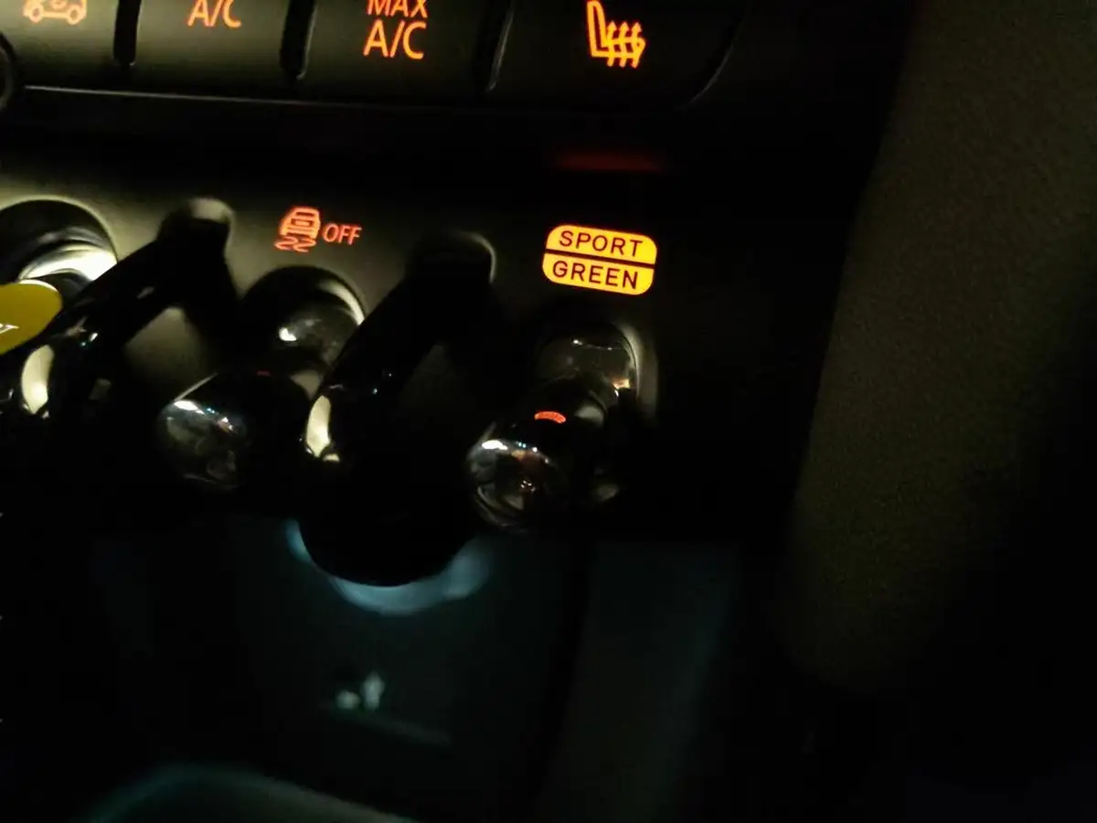 2021-mini-cooper-e-cooper-s-2-big-20