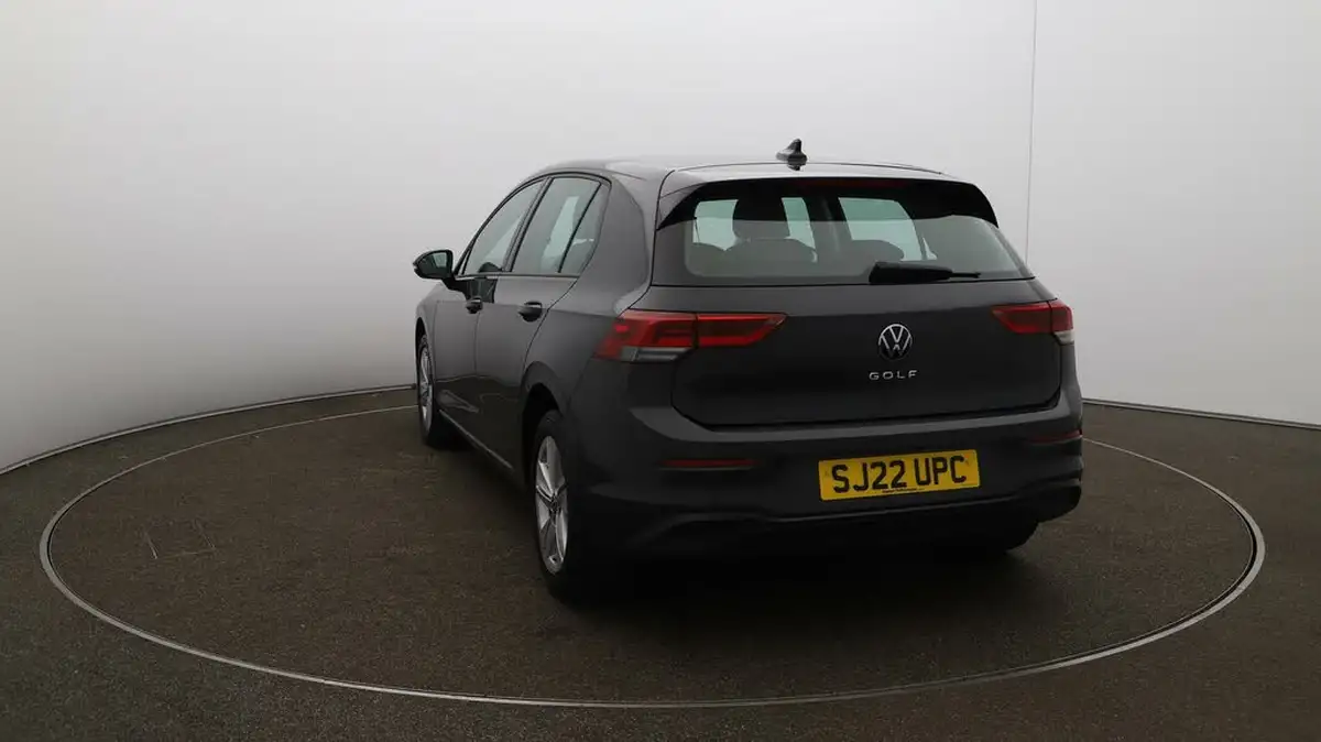 2022-volkswagen-golf-20tdi-life-hatchback-big-51