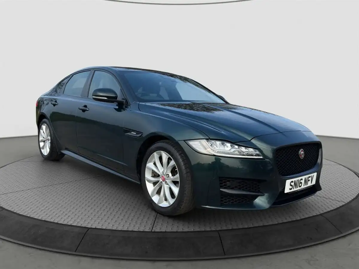 2016-jaguar-xf-20td-r-sport-180ps-auto-big-31