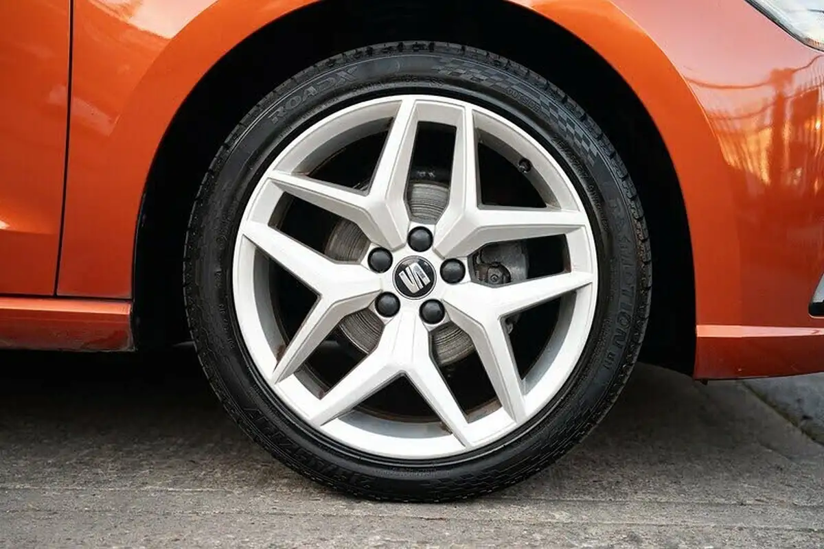 2019-seat-ibiza-10-tsi-fr-95ps-big-12